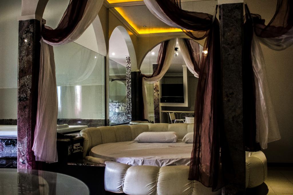Motel Cozumel (Adults Only) Порту Алегри Екстериор снимка