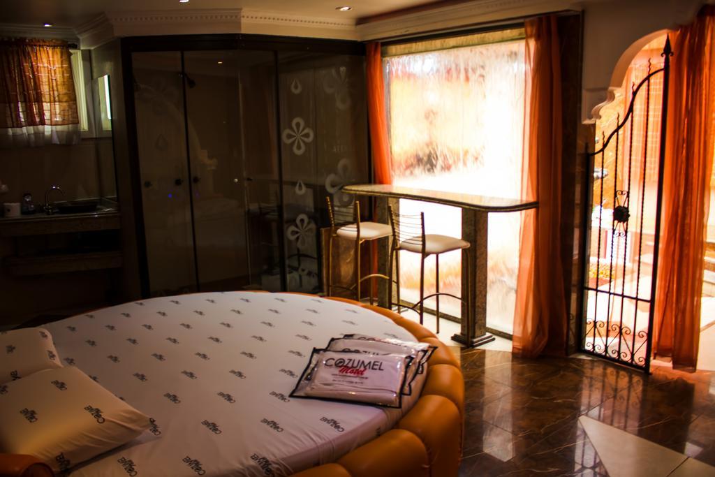 Motel Cozumel (Adults Only) Порту Алегри Екстериор снимка